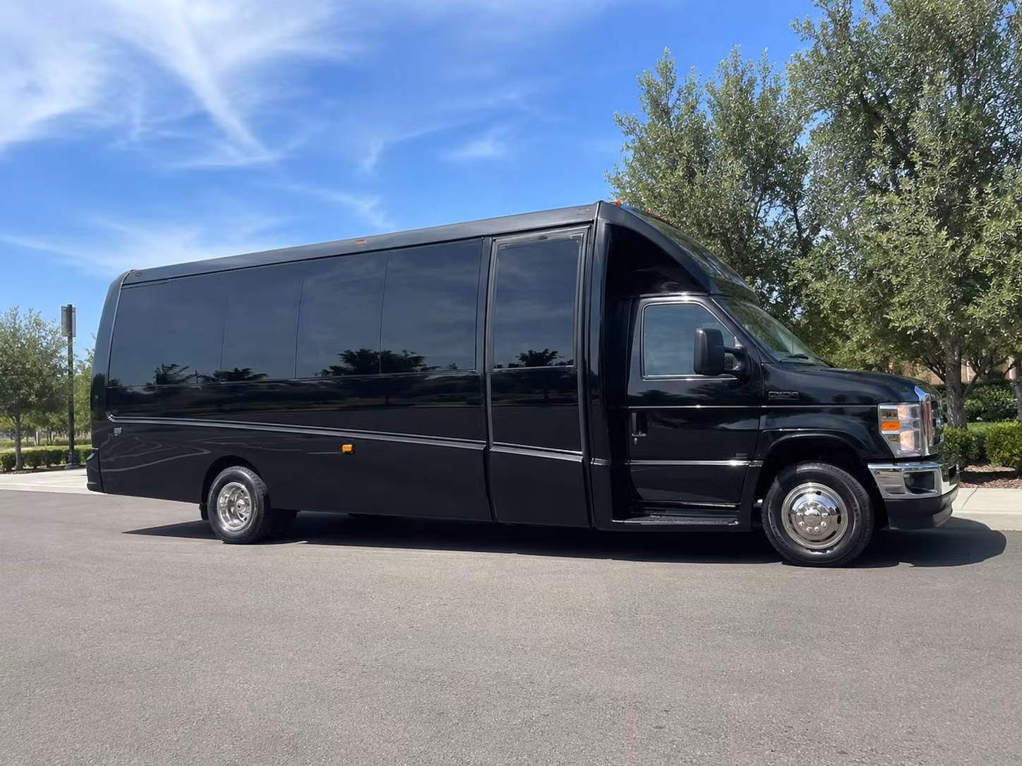 15 passenger minibus